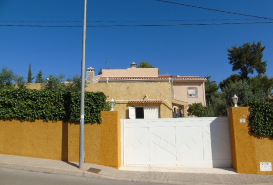 Revente - Detached House / Villa - Algorfa
