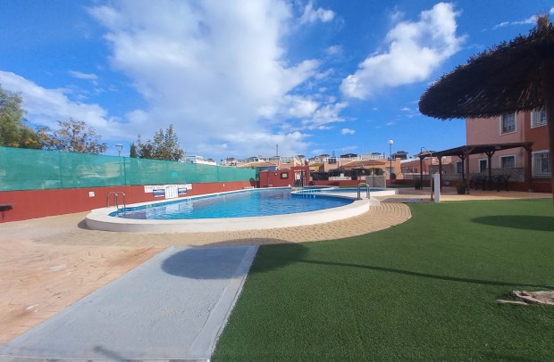 Apartment - Resale - Los Montesinos - La Herrada