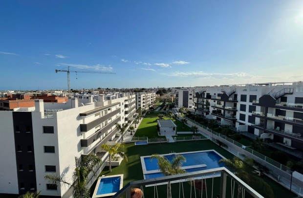 Apartment - Resale - Villamartin - Villamartín