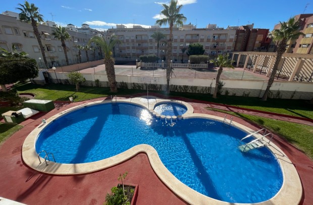 Apartment - Revente - Torrevieia - Comunidad Valenciana