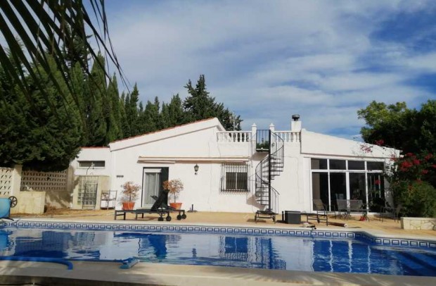 Country Property - Resale - Crevillente - Crevillente