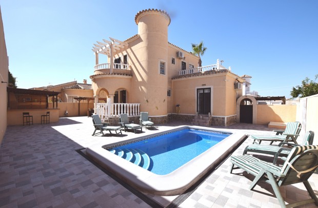 Detached House / Villa - Resale - Benijófar - Atalaya Park