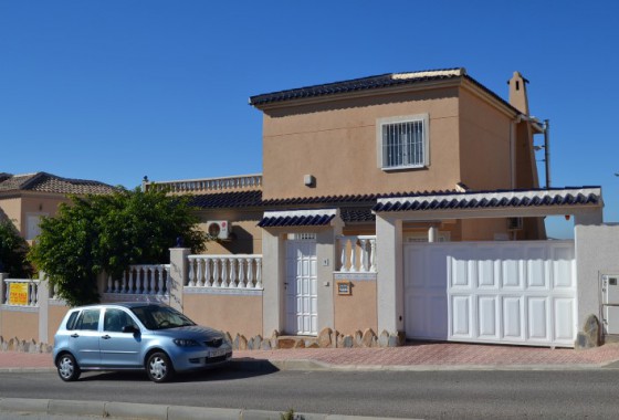 Detached House / Villa - Resale - Benijófar - Atalaya Park