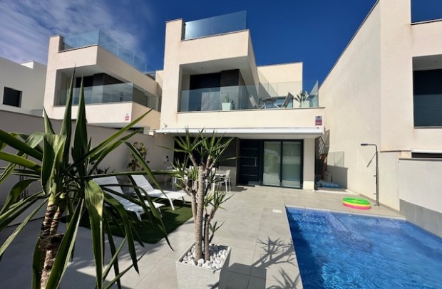 Detached House / Villa - Resale - Benijófar - Costa Blanca