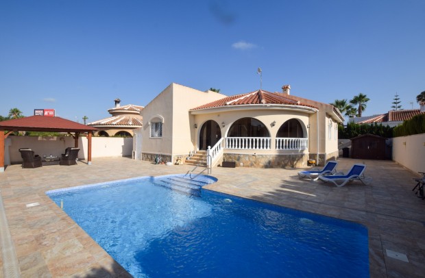 Detached House / Villa - Resale - Benijófar - Monte Azul