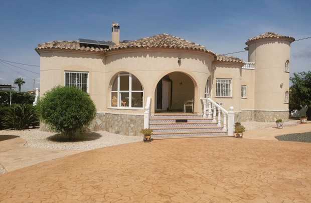 Detached House / Villa - Resale - Catral - Catral