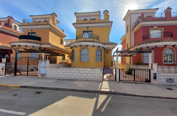 Detached House / Villa - Resale - Los Montesinos - La Herada