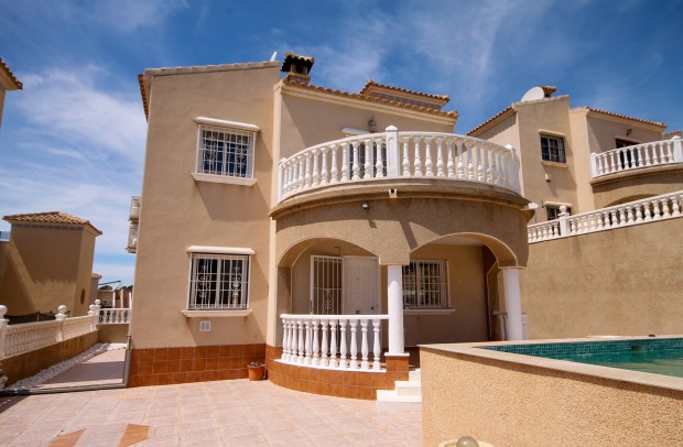 Detached House / Villa - Resale - Orihuela Costa - Orihuela Costa