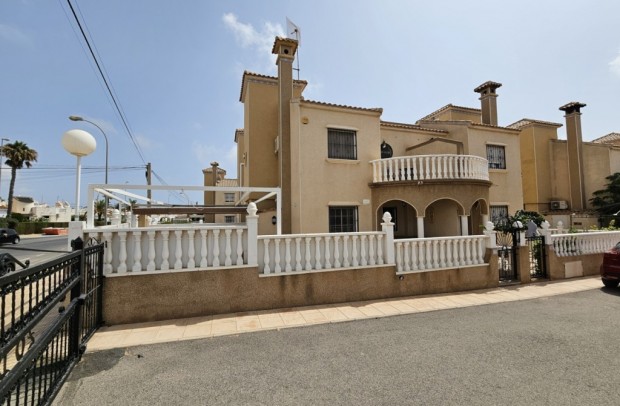 Detached House / Villa - Resale - Orihuela Costa - Orihuela Costa