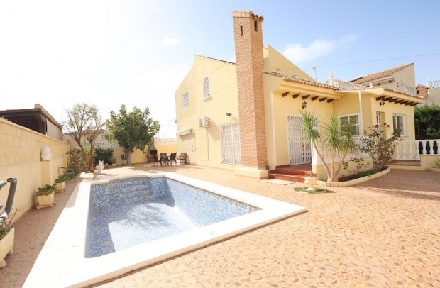 Detached House / Villa - Resale - Orihuela Costa - Playa Flamenca