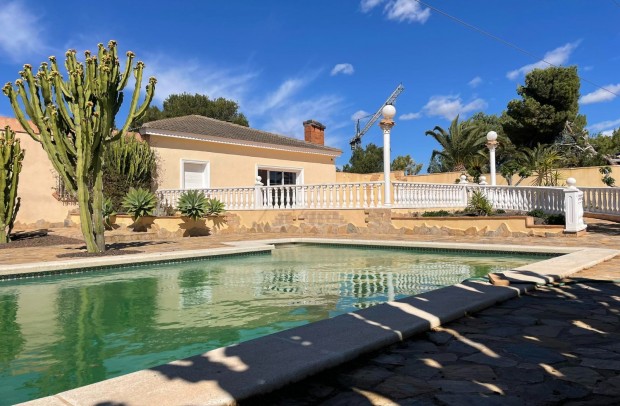 Detached House / Villa - Resale - Orihuela Costa - Villamartín