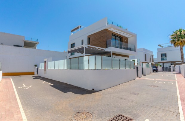 Detached House / Villa - Resale - Orihuela Costa - Villamartín