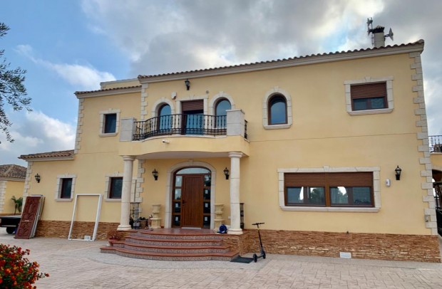 Detached House / Villa - Resale - Orihuela - La Campaneta