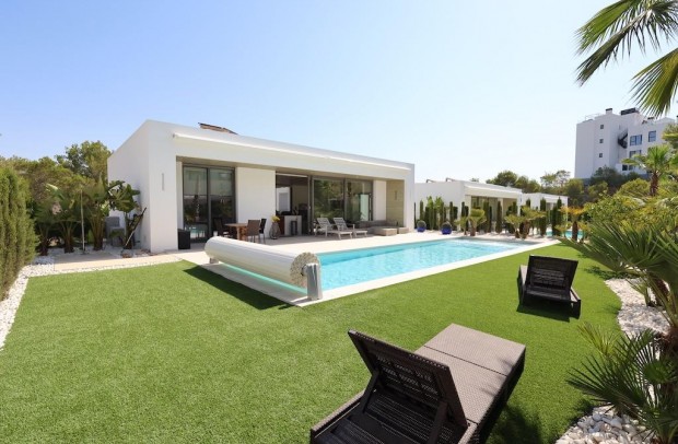 Detached House / Villa - Resale - Orihuela - Las Colinas Golf Resort