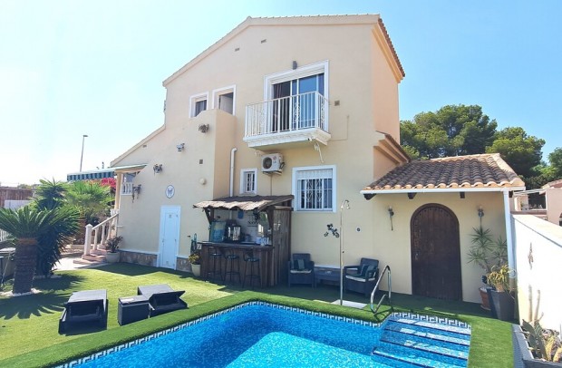 Detached House / Villa - Resale - Pinar de Campoverde - Pinar de Campoverde