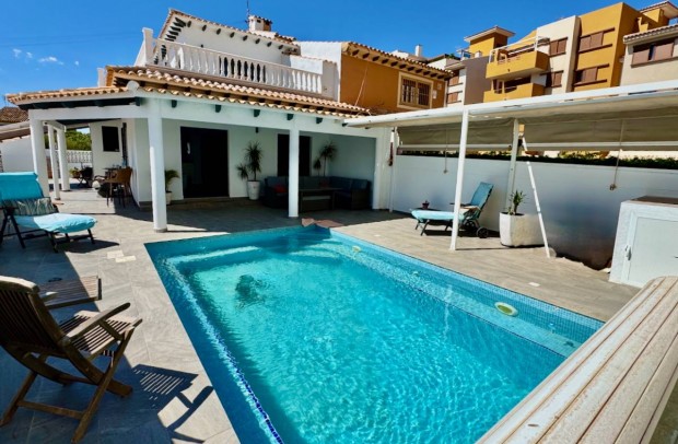 Detached House / Villa - Resale - Punta Prima - Punta Prima
