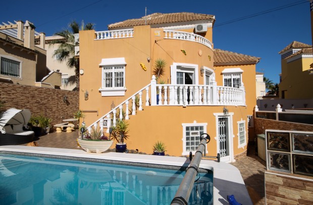 Detached House / Villa - Resale - San Miguel de Salinas - 49-23956