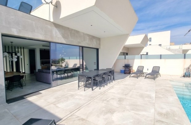 Detached House / Villa - Reventa - Ciudad Quesada - 78-17718