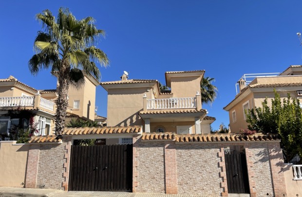 Detached House / Villa - Reventa - Los Altos - Los Altos