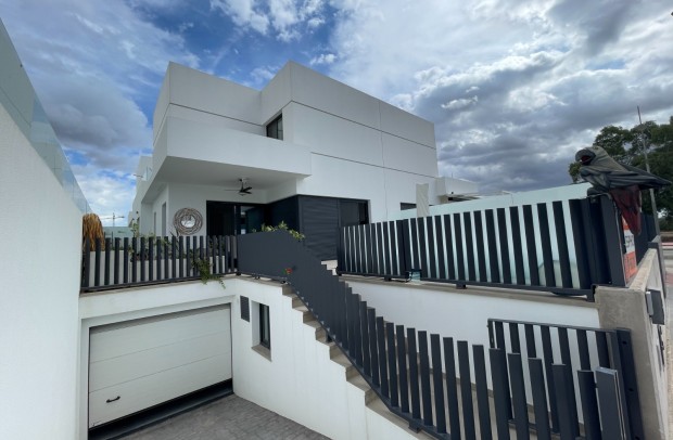 Detached House / Villa - Revente - Dolores - ZONA NUEVA