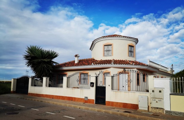 Detached House / Villa - Revente - Los Alcazares - Town