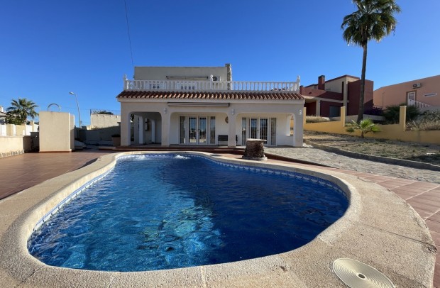 Detached House / Villa - Revente - Los Balcones, Torrevieja - 61-81291