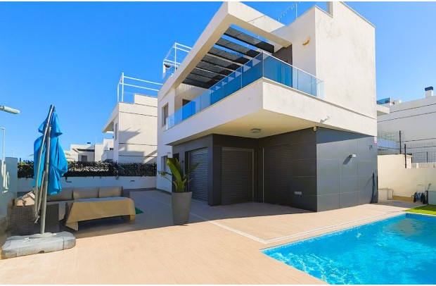 Detached House / Villa - Revente - Villamartin - Pau 26, Villamartin, Alicante, Spain