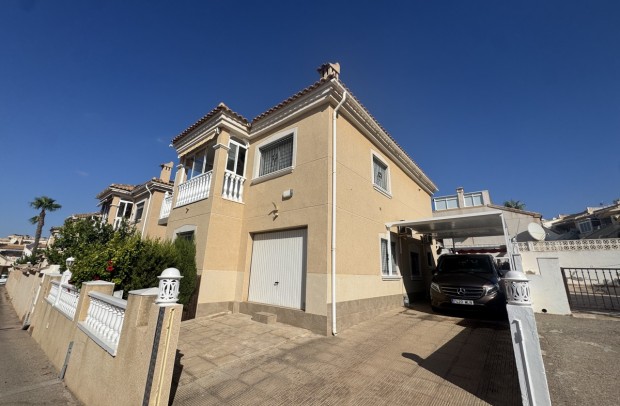 Detached House / Villa - Revente - Villamartin - Villamartín