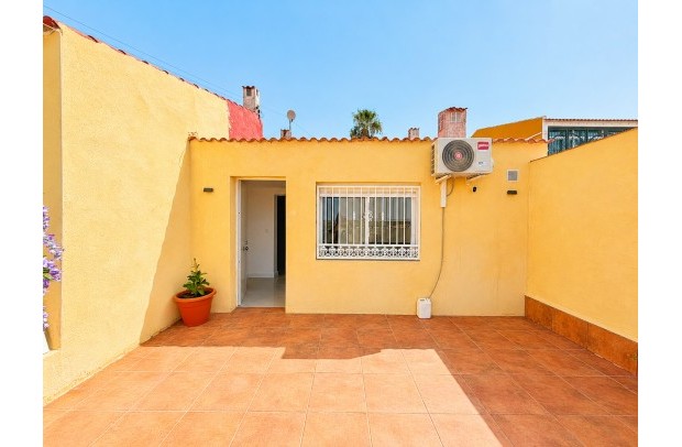 Ground Floor Bungalow - Resale - Torrevieja - La Siesta - El Salado - Torreta