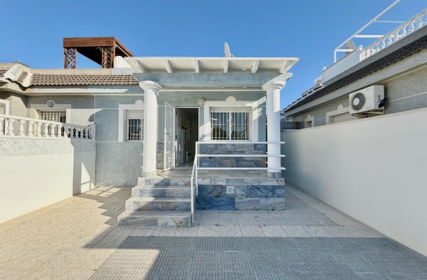Semi-Detached - Resale - Torrevieja - El Chaparral