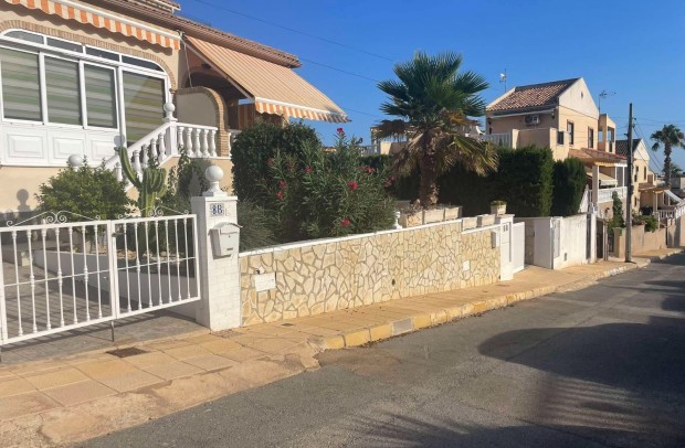 Town house - Resale - San Miguel de Salinas - san miguel