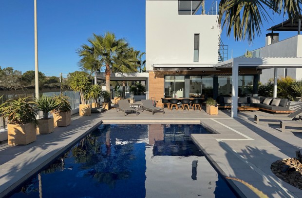 Villa Detached - Resale - Algorfa - La Finca Golf Resort