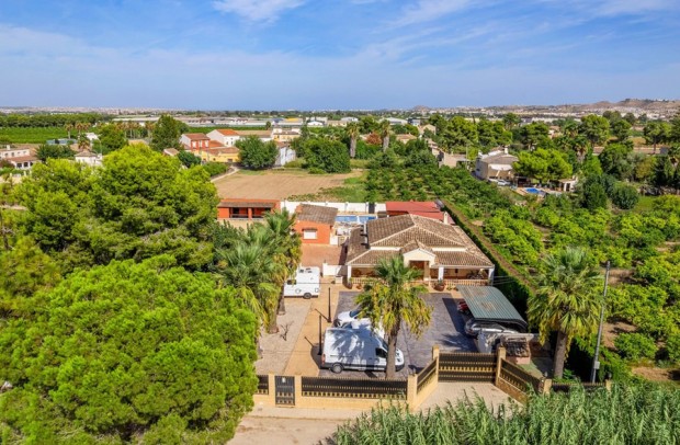 Villa Detached - Resale - Heredades - Heredades