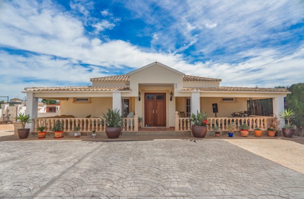 Villa Detached - Resale - Las Heredades - Heredades