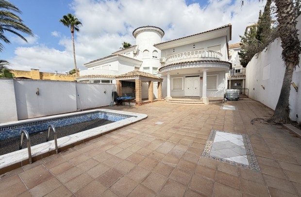 Villa Detached - Resale - San Miguel de Salinas - San Miguel de Salinas