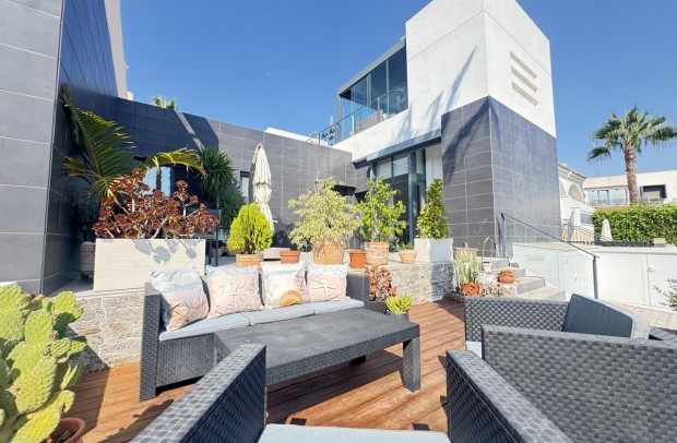 Villa Detached - Resale - Villamartin - Villamartín