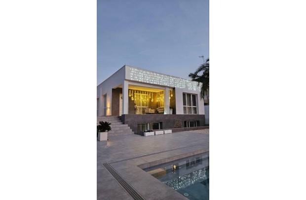 Villa / Detached - Revente - Orihuela - Orihuela