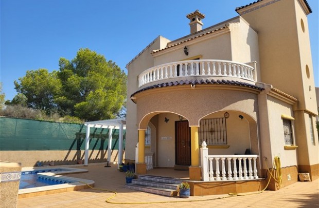 Villa Detached - Revente - Villamartin - Villamartín
