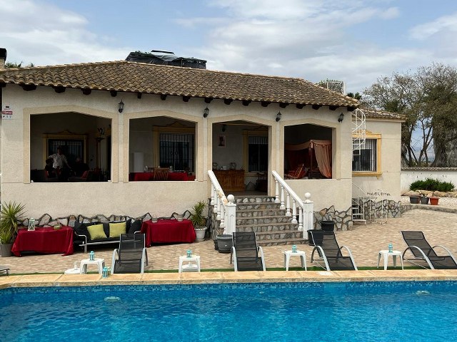 7 bedroom house / villa for sale in Catral, Costa Blanca