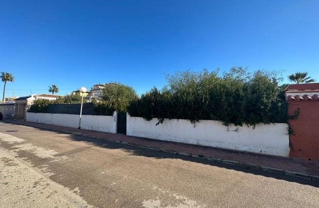 For sale: Land in Torrevieja