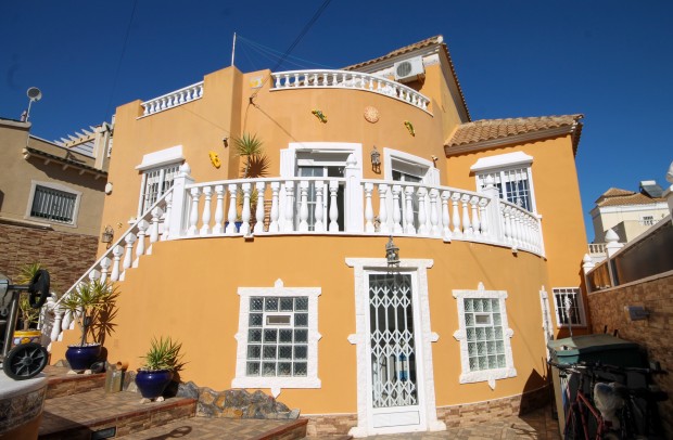 Reventa - Detached House / Villa - San Miguel de Salinas