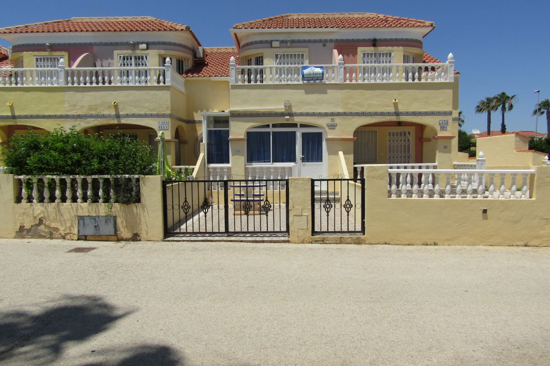 2 bedroom house / villa for sale in Cabo Roig, Costa Blanca