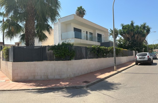 Resale - Detached House / Villa - San Javier