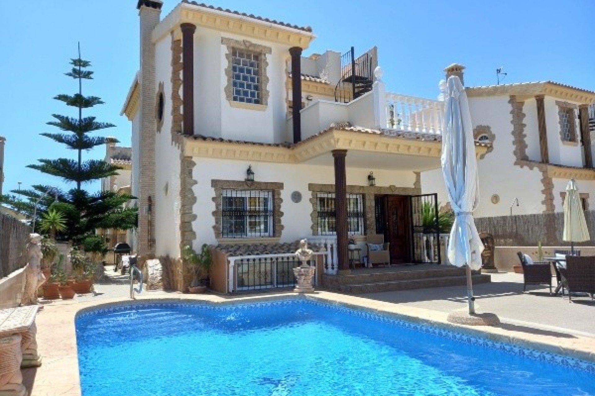 For sale: 4 bedroom house / villa in El Raso, Costa Blanca