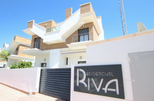 Revente - Detached House / Villa - Ciudad Quesada