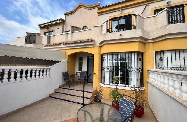 For sale: 2 bedroom house / villa in Guardamar del Segura