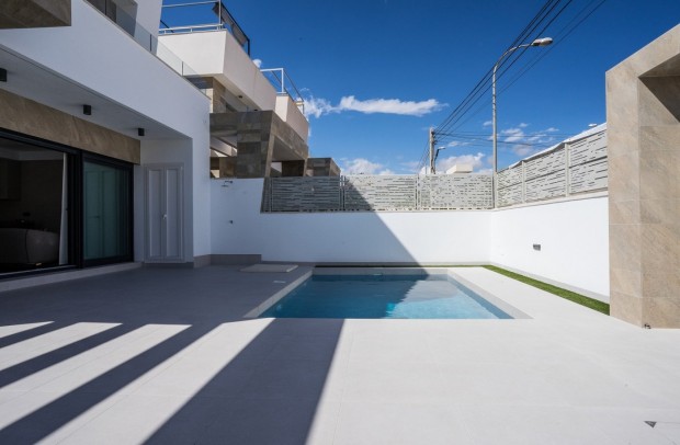 Nueva construcción  - Detached House / Villa - San Miguel de Salinas - El galan