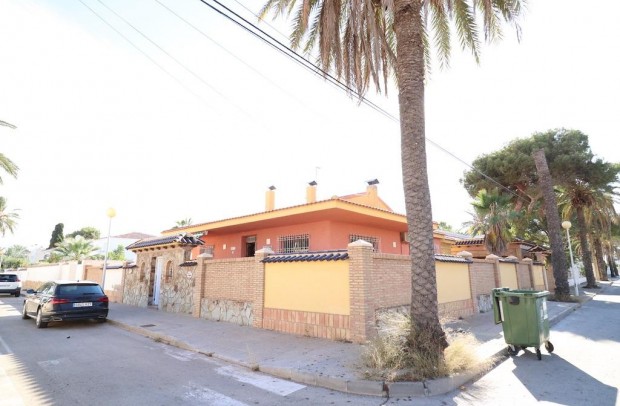 Revente - Detached House / Villa - Cabo Roig - MUY CERCA DE LA PLAYA