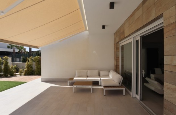 Resale - Detached House / Villa - Algorfa - La Finca Golf Resort