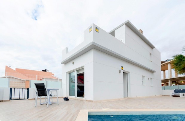 Nueva construcción  - Detached House / Villa - Torrevieja - Torretas